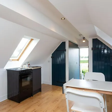The Longmynd Stunning Studio Flat With Own Large Garden Shrewsbury Exterior photo