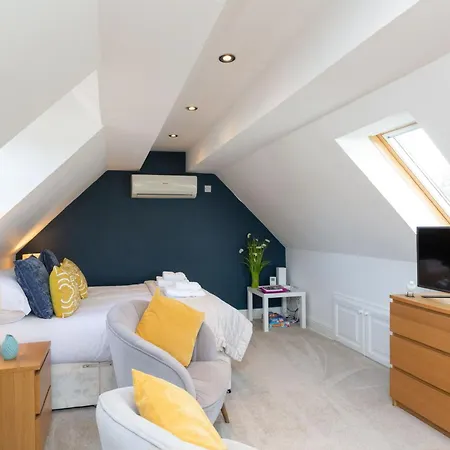 The Longmynd Stunning Studio Flat With Own Large Garden Shrewsbury Exterior photo