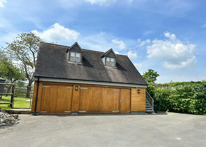 The Longmynd Stunning Studio Flat With Own Large Garden