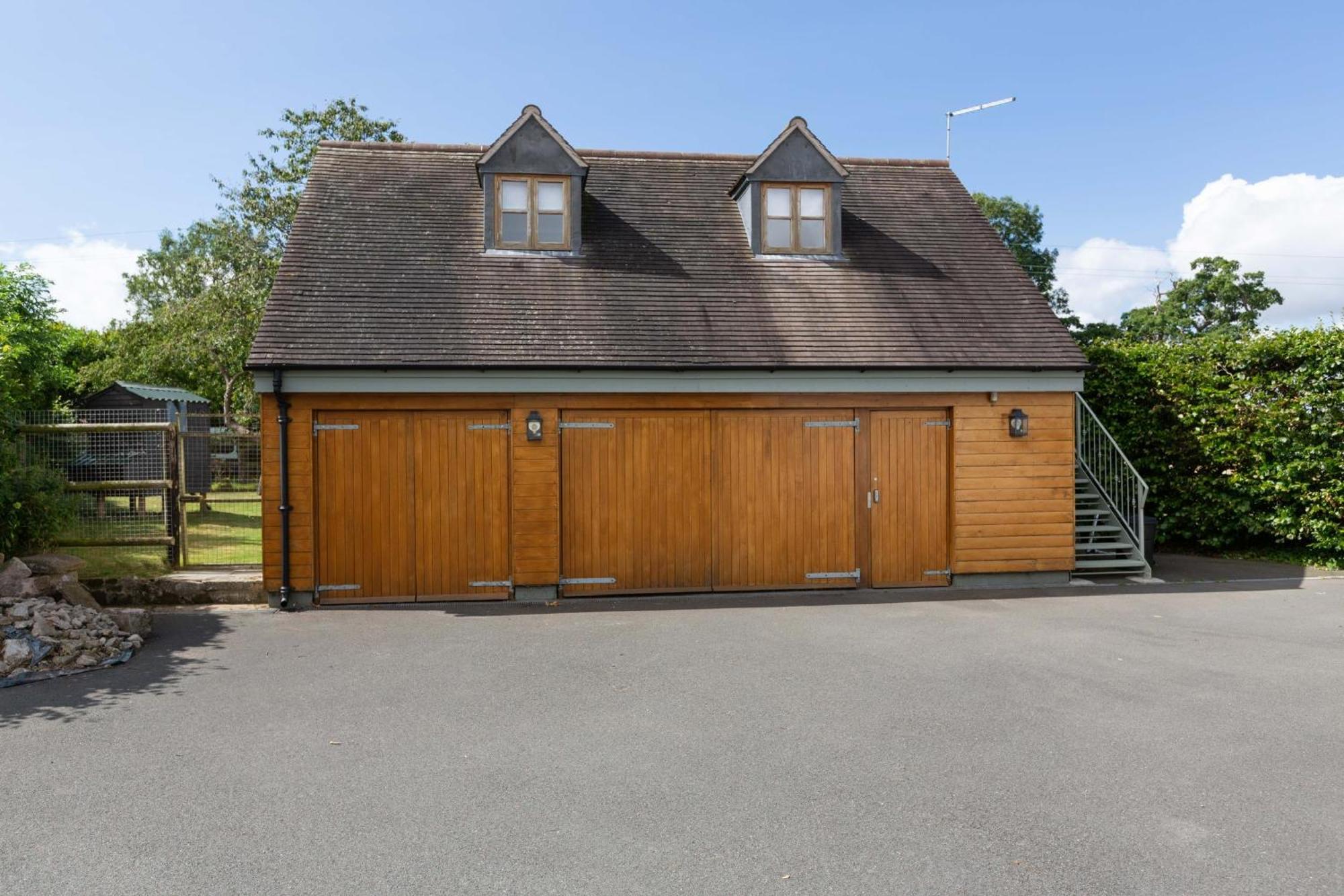 The Longmynd Stunning Flat With Own Large Garden *
