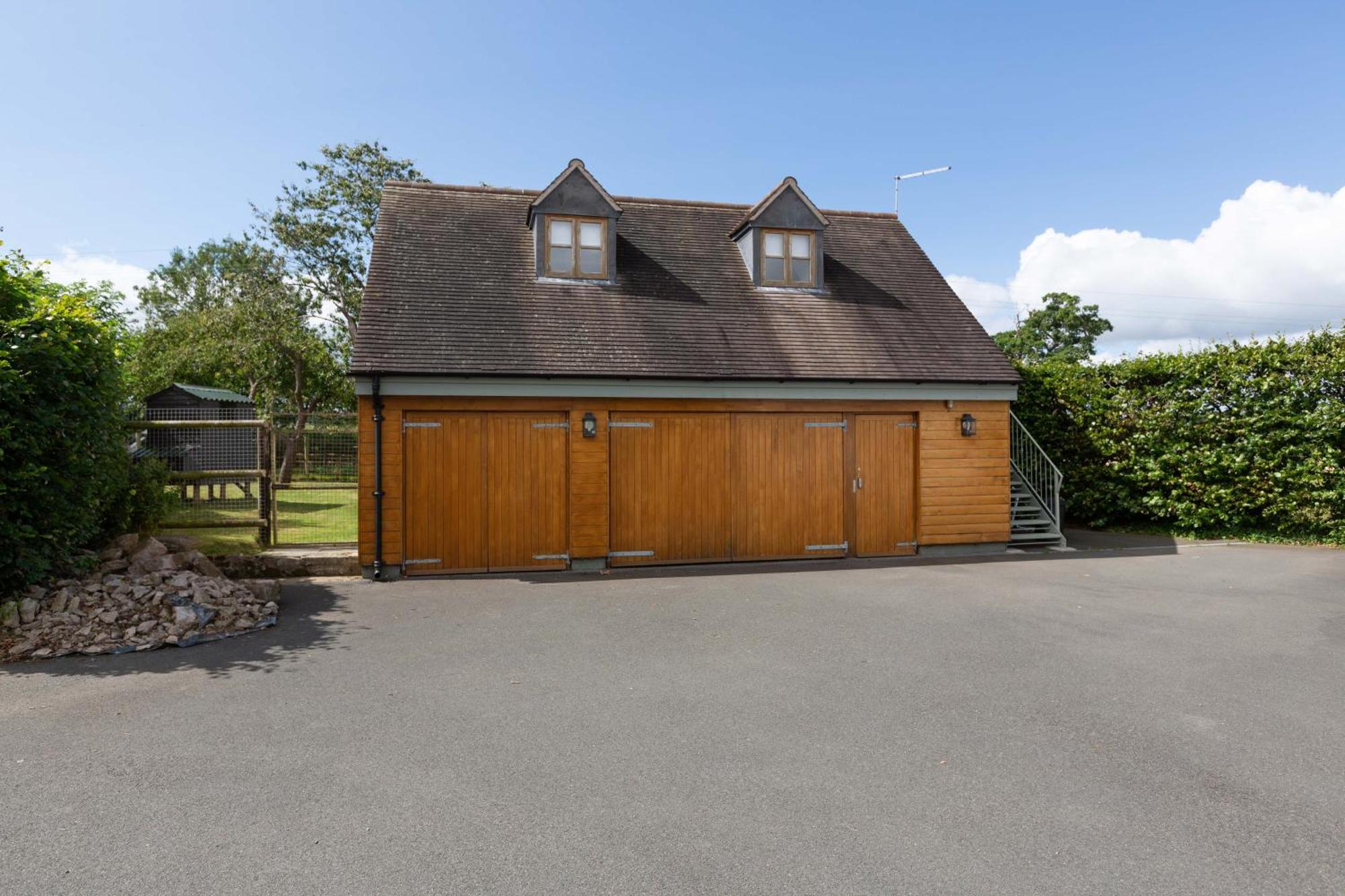 The Longmynd Stunning Flat With Own Large Garden *
